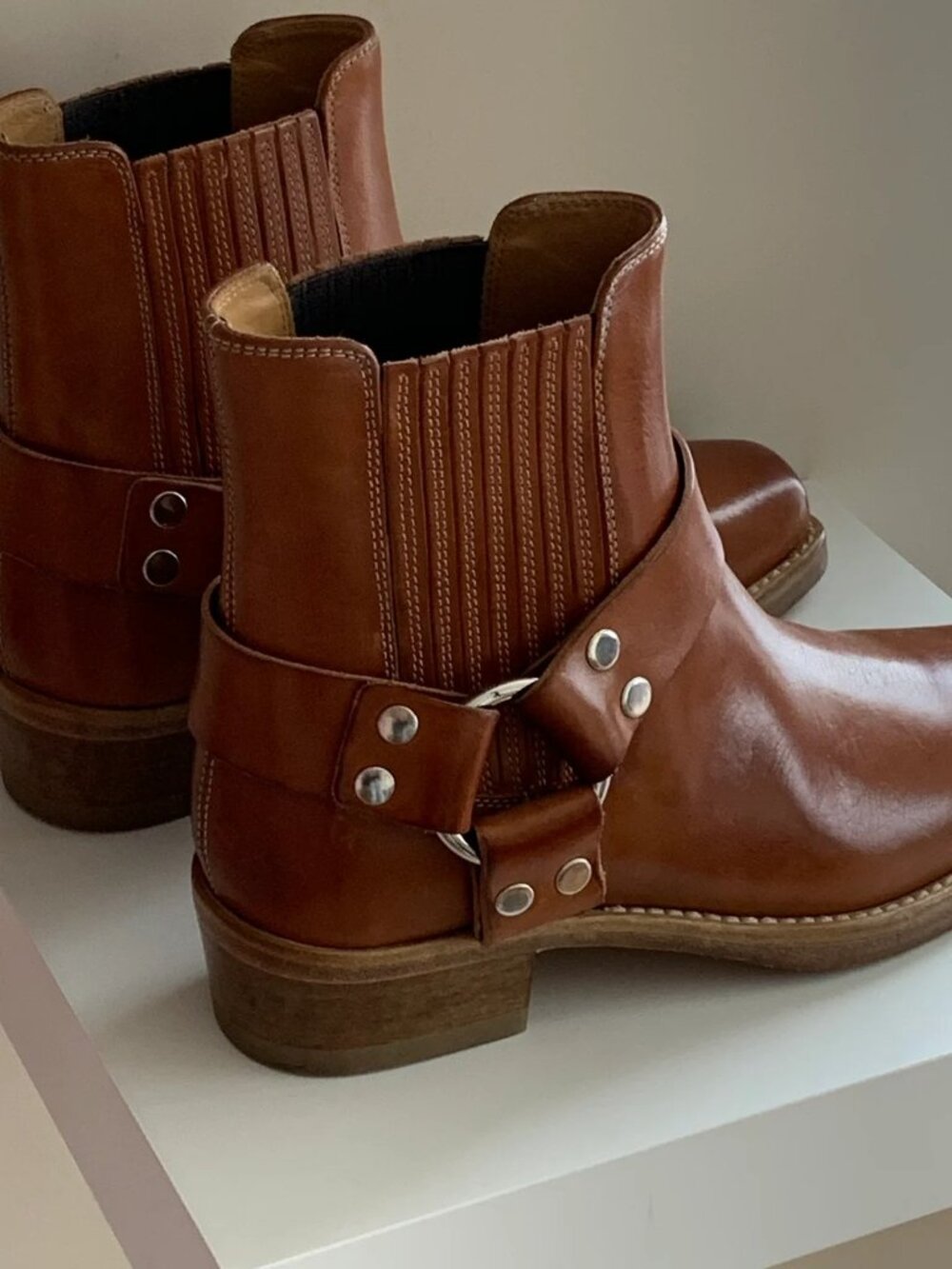 RE/DONE Leather Cavalry Ankle Harness Boots Size 35 EUR - New In Box - Picture 2 of 2